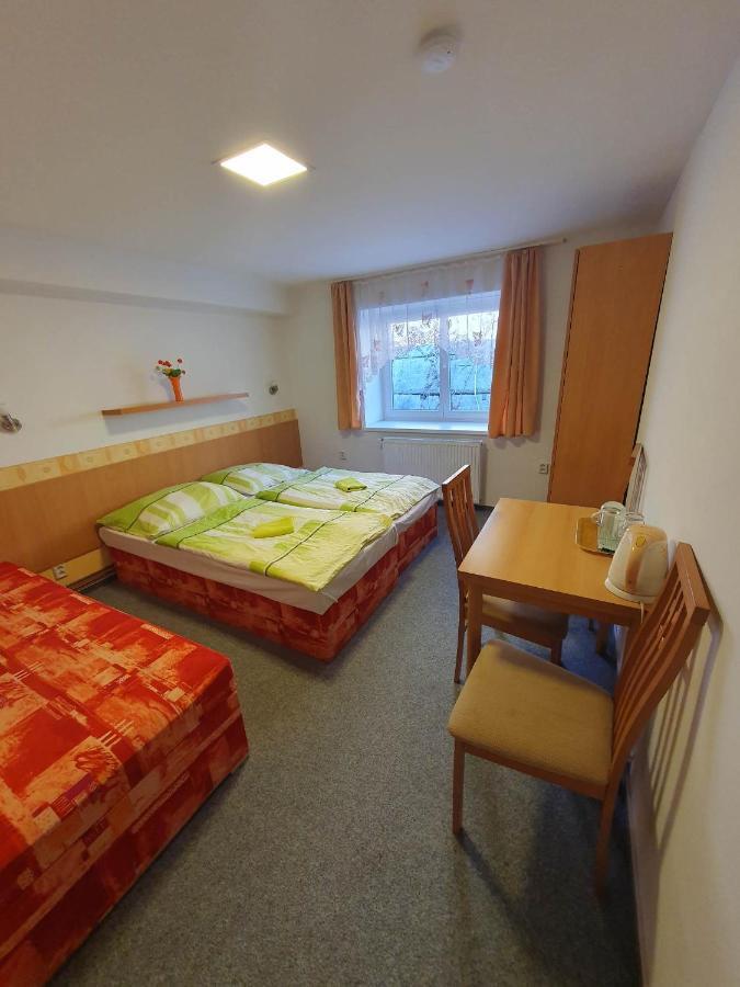 Hotel Decin Na Skrivance Exterior photo